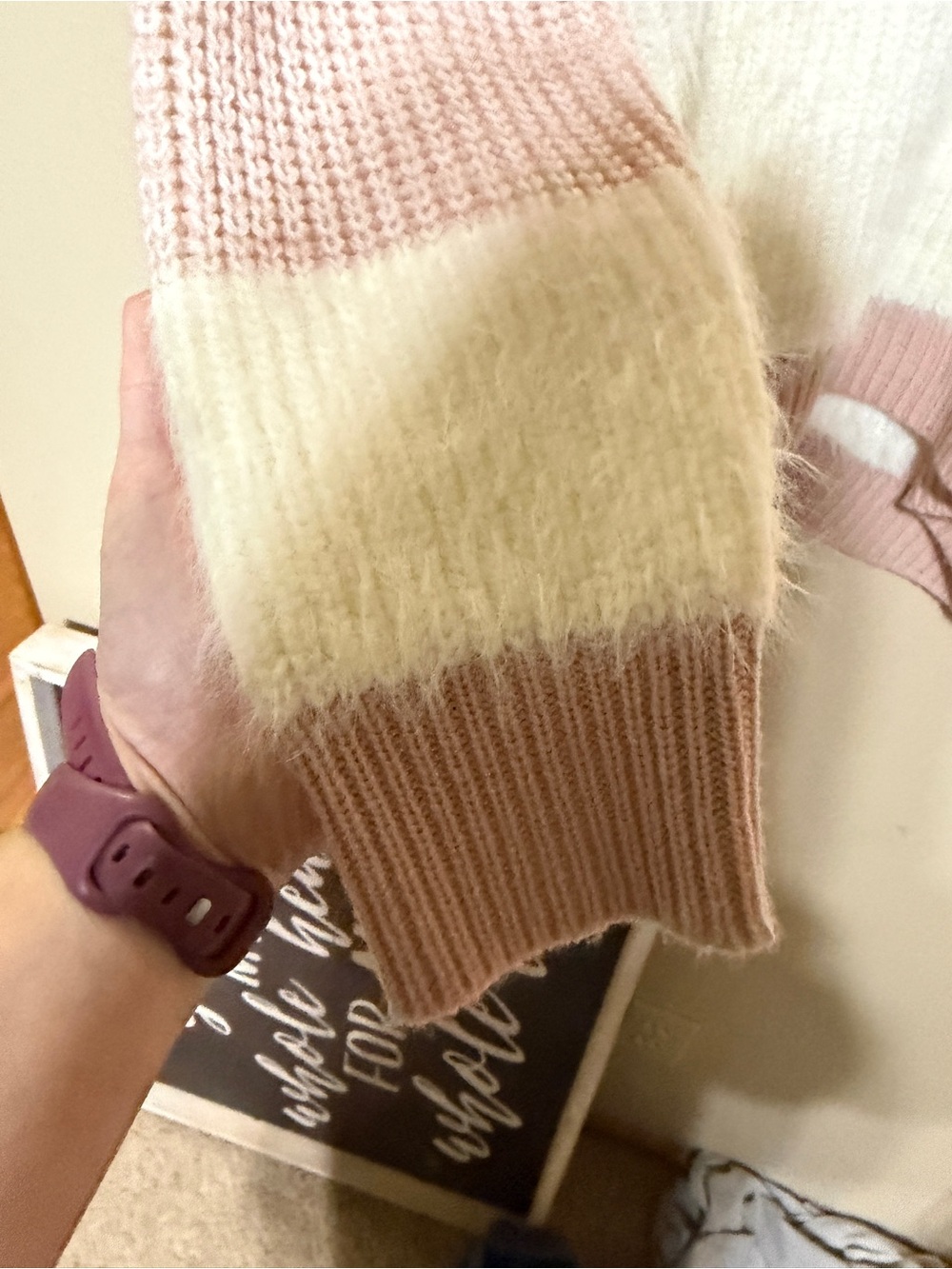 Pink lily sweater woman’s Medium - Picture 3 of 5